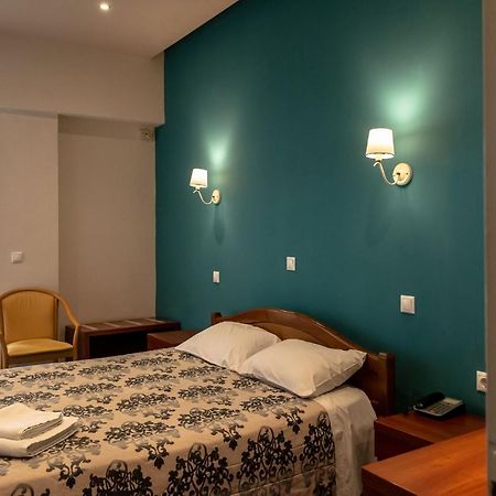 Telis Hotel Aigio Exterior photo