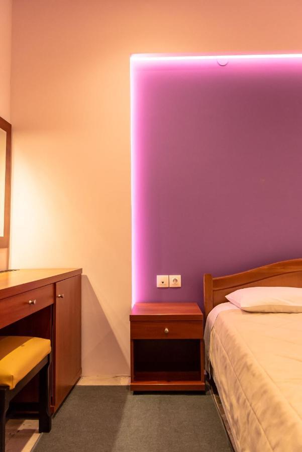 Telis Hotel Aigio Exterior photo