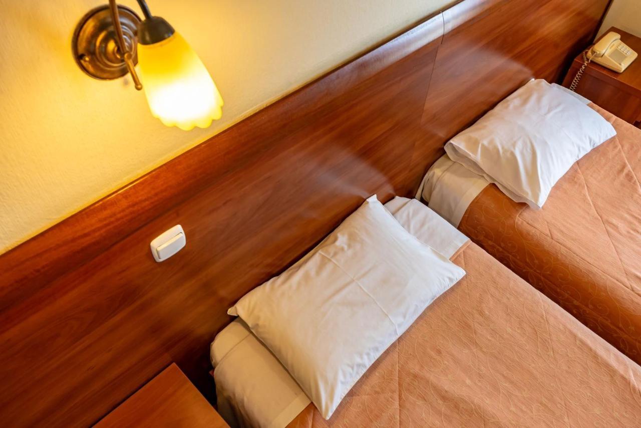 Telis Hotel Aigio Exterior photo
